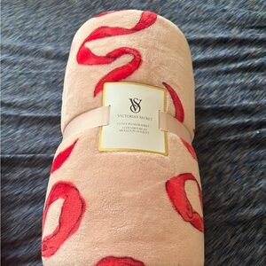 Victoria's Secret Cozy Red and Cream Throw